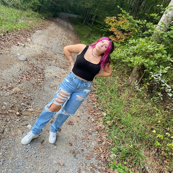 Meet your Posher, Ashlei - Picture 1 of 1